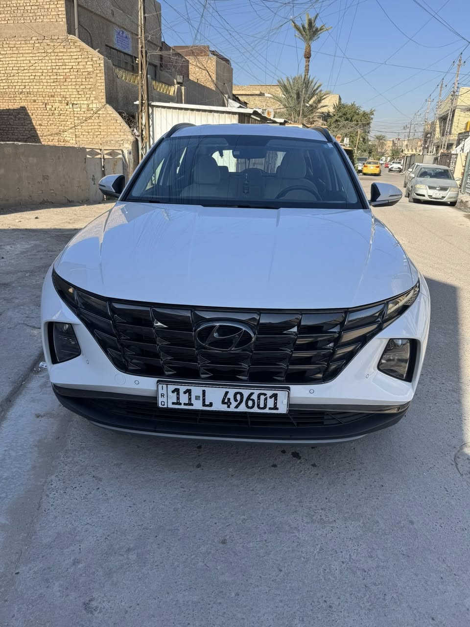 توسان 24 // ماشي// 18000 /// سعر 23$ وبي مجال  رقم هاتف ***********
