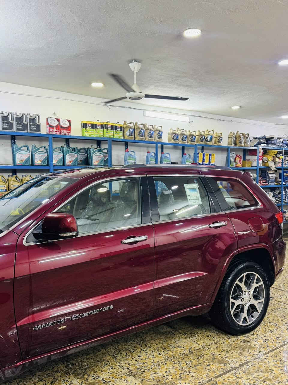 سلام عليكم افور لاند 2020 خليجي للبيع ***********
