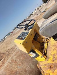 BOMAG 213 • مكينه جاهزه • بصره