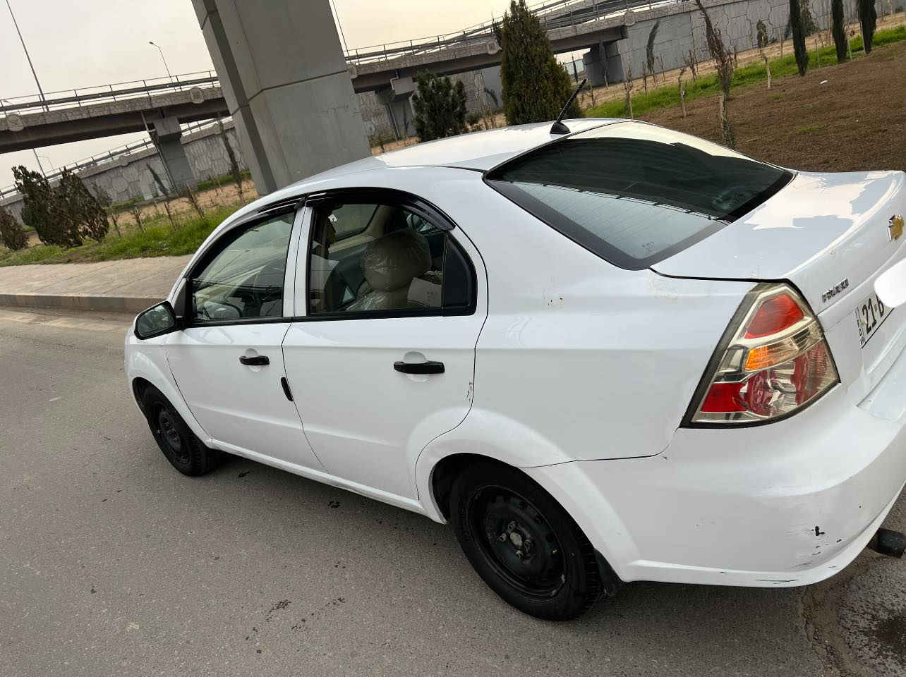 السلام عليكم
للبيع 

افيو 2011 

جامات كهرب مرايات كهرب كير أوتوماتيك مكينة استرا المرغوب

سيارة بلا صبغ بلا ضرر فقط بيها طخة خفيفة بل حوض 
رقم سنوية جديد
كير محرك شرط عل فحص سيارة احلا من الصور تفاصيل عل رقم ***********

السعر 77 بيها مجال بصيط
