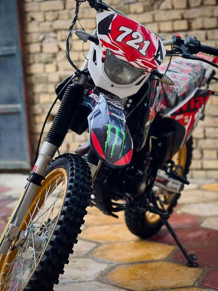 (مكاني ناصرية قضاء الشطرة)  
السلام عليكم دراجة قفاز اوراق اصولي تجي ورقه وحدة فقط محرك  250cc ما مفتوحه مديل 25 كلشي شغال ومكفوله من التاير لتاير ( سعره مليون و300 ) ومراوس موجود ب بوكسر او دايون مراسله فقط واتساب (خاص ما ارد) " ***********
