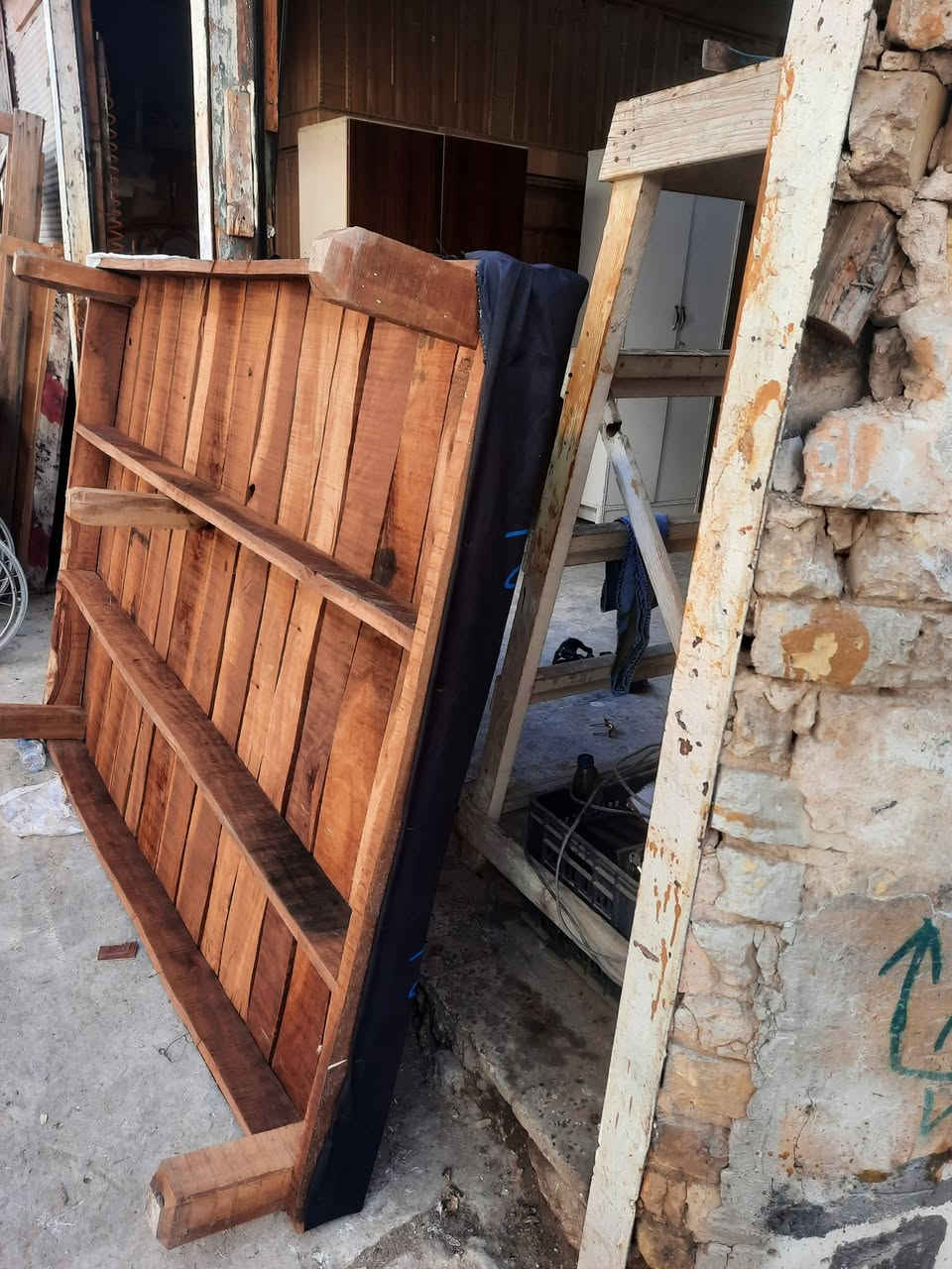 محل ياسر للنجارة بأنسب الأسعار كلشي متوفر چرباية نفرين التخت نجارة والايطار تركي سعرها 60 للأستفسار الإتصال *********** او مراسلة الصفحة
