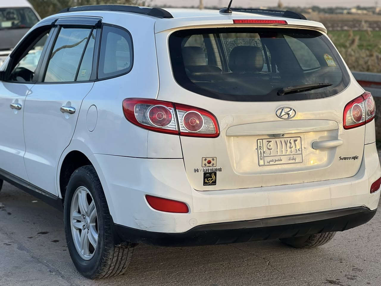 سلام عليكم سنتافي 2010 رقم بغداد محرك 4 سلندر 5 راكب وارد امريكي حادثة باب الصندوك فقط بدون دواخل سونار موجود تحويل شوكت متريد سيارة كامله ما ناقصه أي شي محرك كير كهربائيات صدر كاملة تبريد تدفئة لايت زنون 
سعر 138 بيه مجال مكان بغداد شعب مقابل بوب الشام ***********
