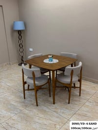 ميز طعام • ٤ كراسي • ماليزي