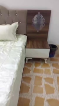 غرفة نوم • للبيع