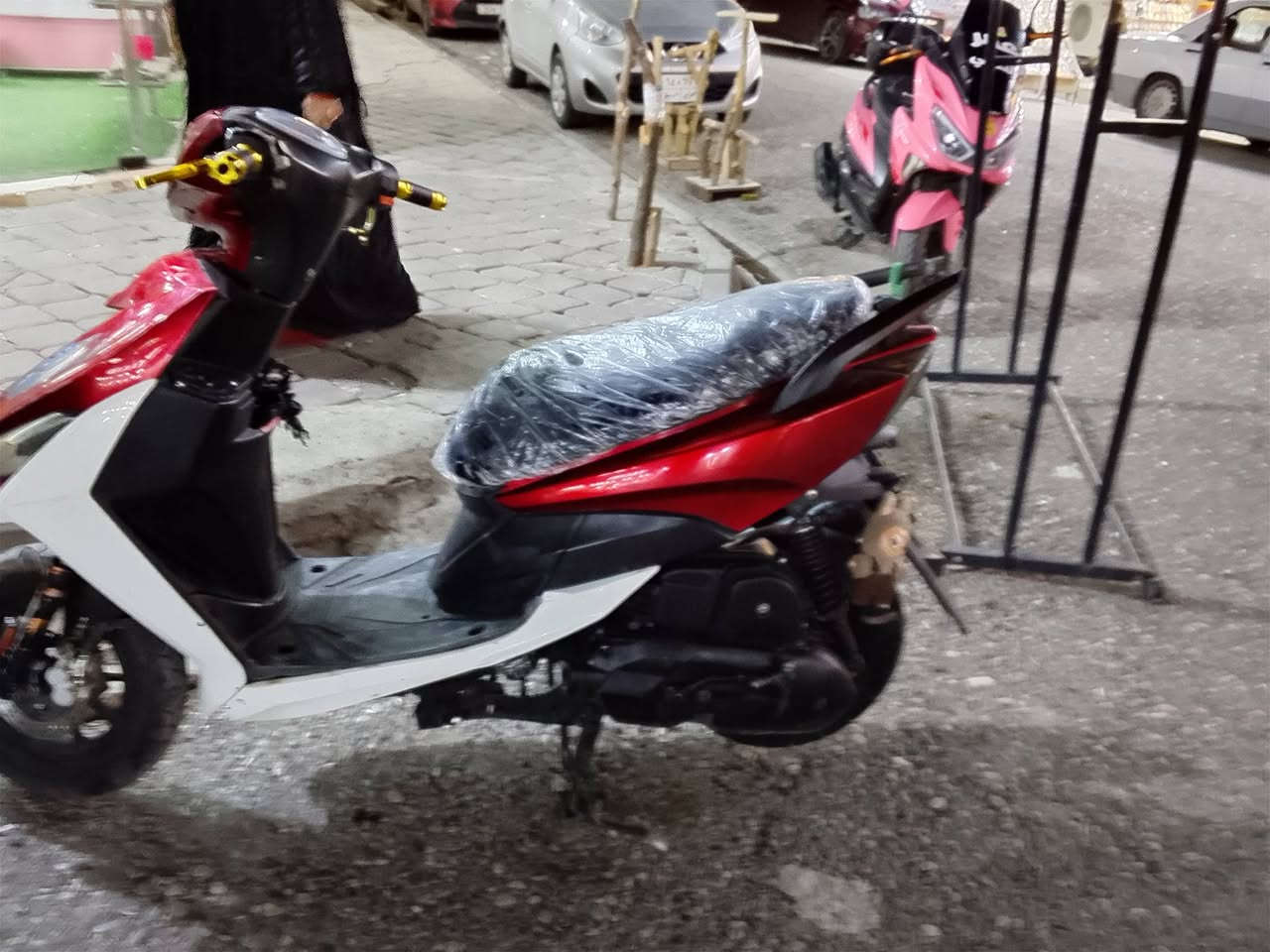 سلام عليكم ماطور ماكس اف اس موديل 20  بوشه 55 شلعه معدل فول كلجات رياضي صالنصه اف ام  قطره رياضيه  ابد متعبك تراجه حلو ونضيه سعر 450وبيه مجال  رقم هاتف *********** مراوس ويه ايراني
