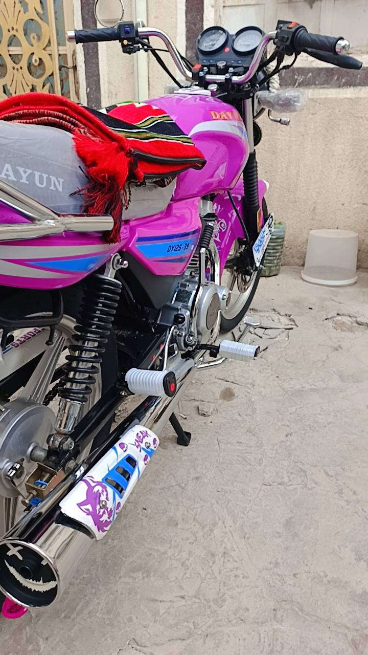 سلام عليكم دايون أوراق موديل ٢٣ للبيع
كفاله عامه +كامله مكمله ماكو أي نقص 

أعاده نشر بسبب الوعود الكاذبة 

للتواصل و الاستفسار ***********
