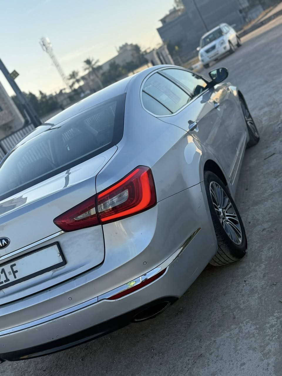 كادنزا 2015 واريد خليجي للبيع 
السيارة فول مواصفات ماعده البنوراما
ماشيه 140 كيلو 
رقم سليمانيه باسمي تحويل ثاني يوم
مكفوله ماعده شبر صبغ بلباب
كير مكينه صدر تبريد مكفوله

سعرها 128 ورقة وبيه مجال

***********
