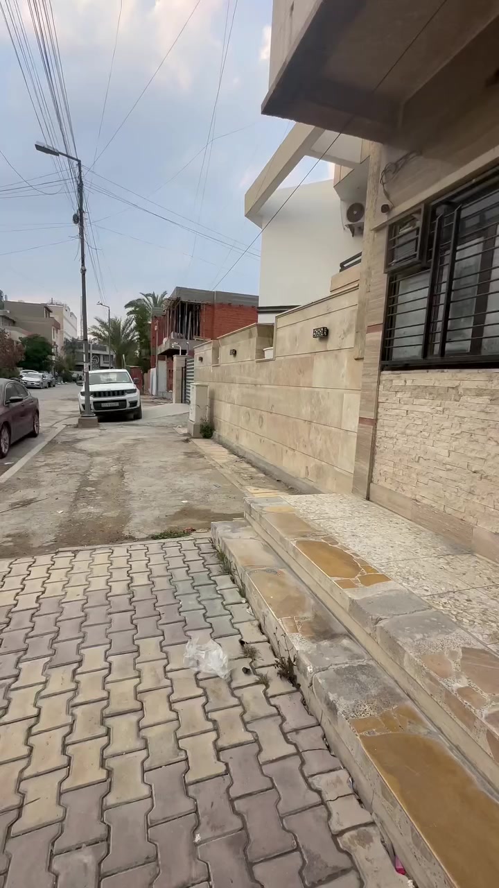 شقه ارضيه للايجار بابهه معزول غرفه وصاله ومطبخ وخدمات سعر ٧٥٠ الف موقع زيونه ٧١٠ للاستفسار📞 ***********
