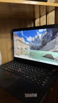 T480 • i5-8250U • منفذ خربان