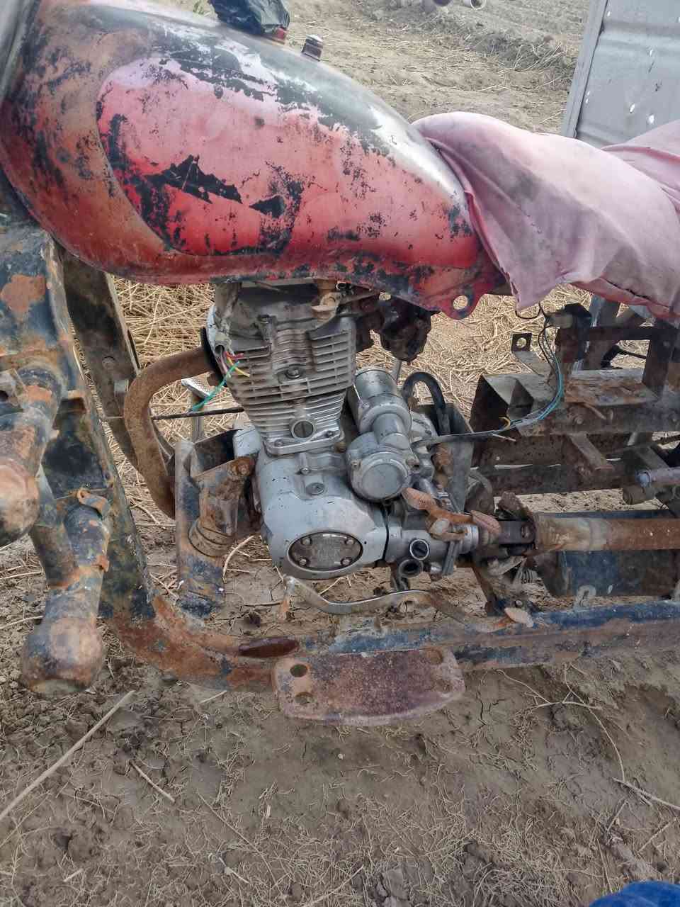 سلام عليكم للبيع ستوته شغاله نكره كلك مال حشيشات سعر350 بيهه مجال مكان سومر***********
