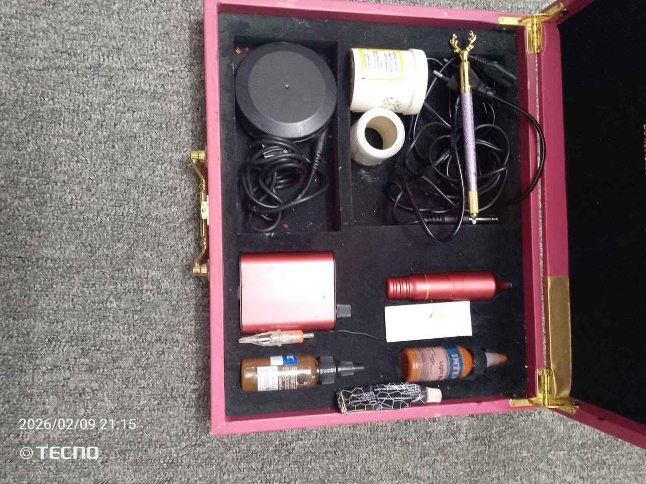 جهاز تاتو اخو جديد استعمال قليل كامل من كل الاغراض 150 بي مجال العنوان بغدادالبنوك حي سومر  التواصل عبر الواتساب ***********
