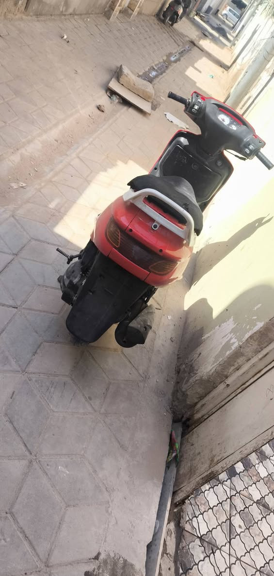 دراجه فراشه جديده محرك ما مفتوح علا حطت الشركه دراجه خير من الله سعرها ب 550 بيها مجال بسيط لا تجي اذا بس تسولف تريد ما فارغ  مكاني اسكان يم مستشفى الحسين اذا عدك ماكس مراوس اراوس


**إذا كنت صاحب هذا الإعلان وتريد حذفه لأي سبب، رجاءا أرسل رسالة إلى الدعم الفني**