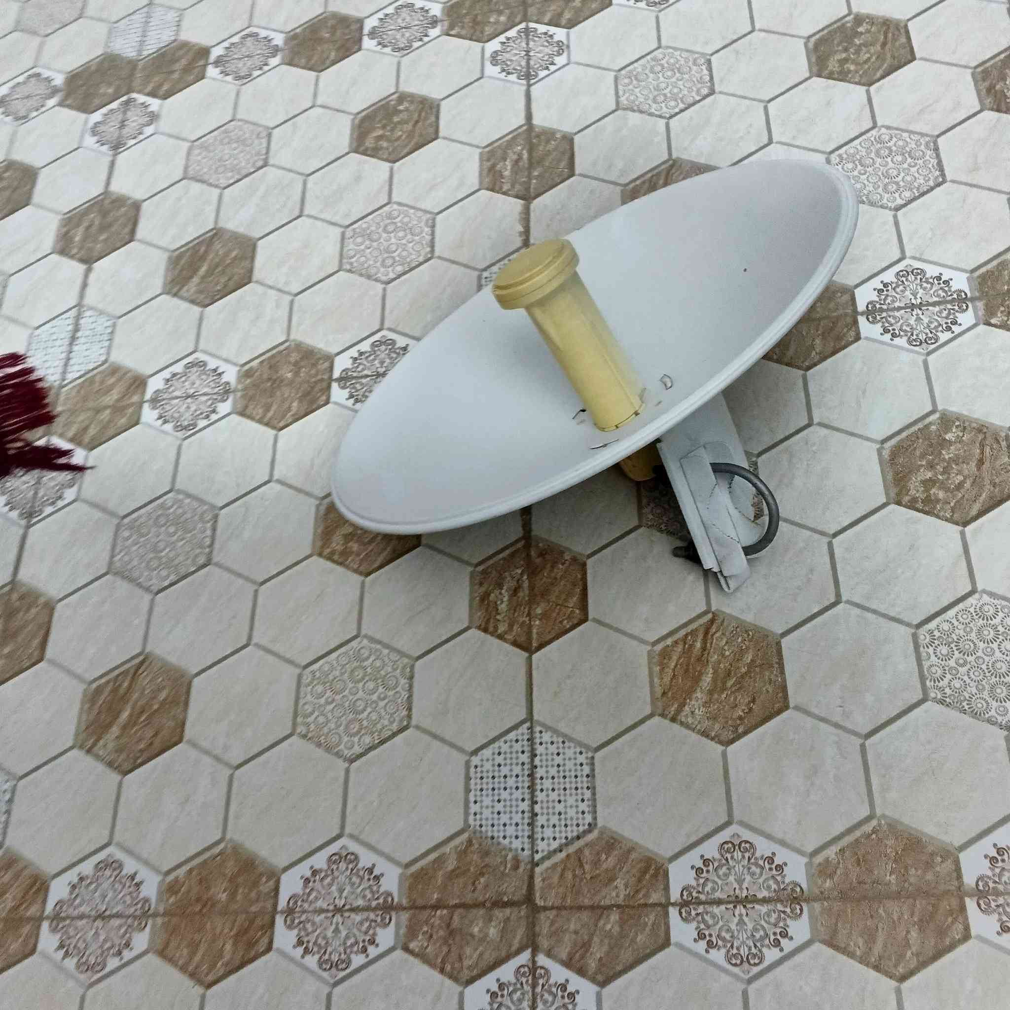 صحن نت للبيع
استعمال قليلللل وبعده جديد ونضيف 
للتواصل:***********  (واتساب)
