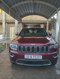 للبيع: جيب جراند شيروكي لاريدو الموديل: 2019 المحرك: 3.6 V6 المسافة ال...