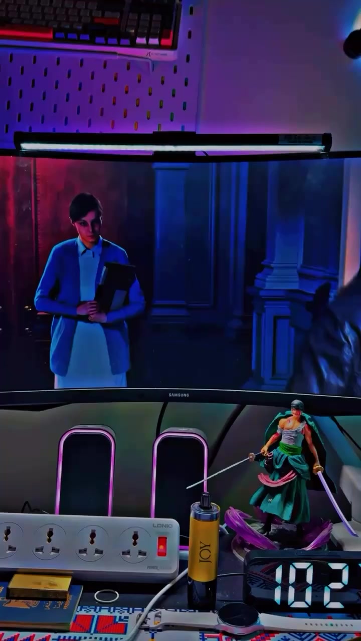 السلام عليكم شباب.. للبيع تجميعة PC احترافية بمواصفات عالية جداً، الجهاز نظيف جداً واستخدام راقي، يشغل أقوى الألعاب (Ultra) وبرامج المونتاج والهندسة بسلاسة تامة.
المواصفات الكاملة:
• المعالج (CPU): Intel Core i7-13700F (جيل 13 قوي جداً).
• كرت الشاشة (GPU): ASUS RTX 4060 Ti (أداء خرافي مع تقنية DLSS 3).
• الرامات (RAM): 32GB Corsair (سرعة واستقرار عالي).
• اللوحة الأم (Motherboard): Gigabyte B760.
• التخزين (الخزن): 1.  M.2 NVMe 500GB (للنظام والسرعة القصوى).
2.  SSD 1TB Lexar.
3.  SSD 512GB Lexar.
• الباور سبلاي: 750W Pro.
• الكيس: Xigmatek Aqua Ultra (شكل عصري وتبريد ممتاز).
• الشاشة: Samsung 28 Inch (حجم مثالي للألعاب والمشاهدة).
الملحقات الاحترافية (Setup):
1. ماوس: Attack Shark G3 Pro (وايرلس، وزن خفيف جداً ودقة عالية).
2. كيبورد: MCHOSE Mechanical Keyboard (صوت وملمس مغناطيسي مميز).
3. إضاءة الشاشة: Monitor Light Bar (لراحة العين أثناء العمل الليلي).
ملاحظات إضافية:
• الجهاز كامل مكمل، جيب وانصب والعب.
• القطع أصلية ومختارة بعناية.
• السعر المطلوب: [ 2,500,000 دينار] (بي مجال بسيط للطيبين).
• المكان: [بغداد ].
• للتواصل والاستفسار: [مراسلة الخاص].


**إذا كنت صاحب هذا الإعلان وتريد حذفه لأي سبب، رجاءا أرسل رسالة إلى الدعم الفني**