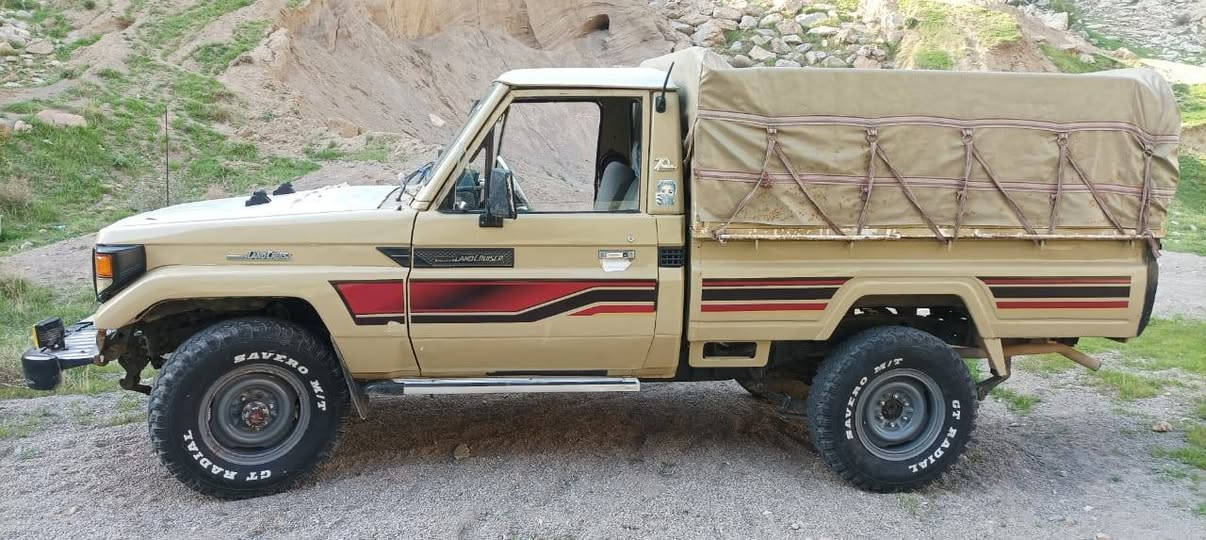 میکزەمینی بۆفرۆشتن مۆدیل 1988 ئارم سلیمانی ئاڕمەکۆنەکانە کارتە سەوزەکە مەکینە 3f بەشەرتی گیرومەکینە دەبڵ ئەکسل بەشەرت دەعمو لیدراوی نیە سعری 35 گەڵاومعامەلە/*********** دخان, السليمانية
