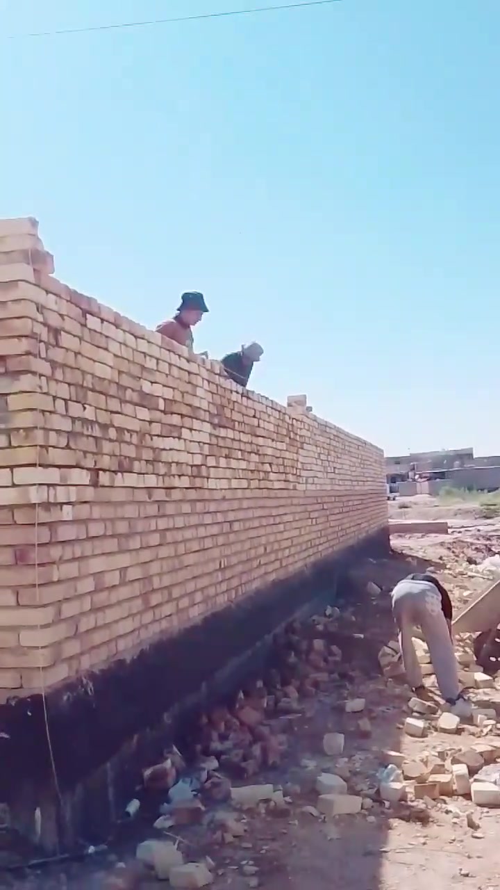 السلام عليكم خلفة بناء 🏢 درجه اوله شرط العدالة للحجز ولاستفسار الاتصال بالرقم ***********
