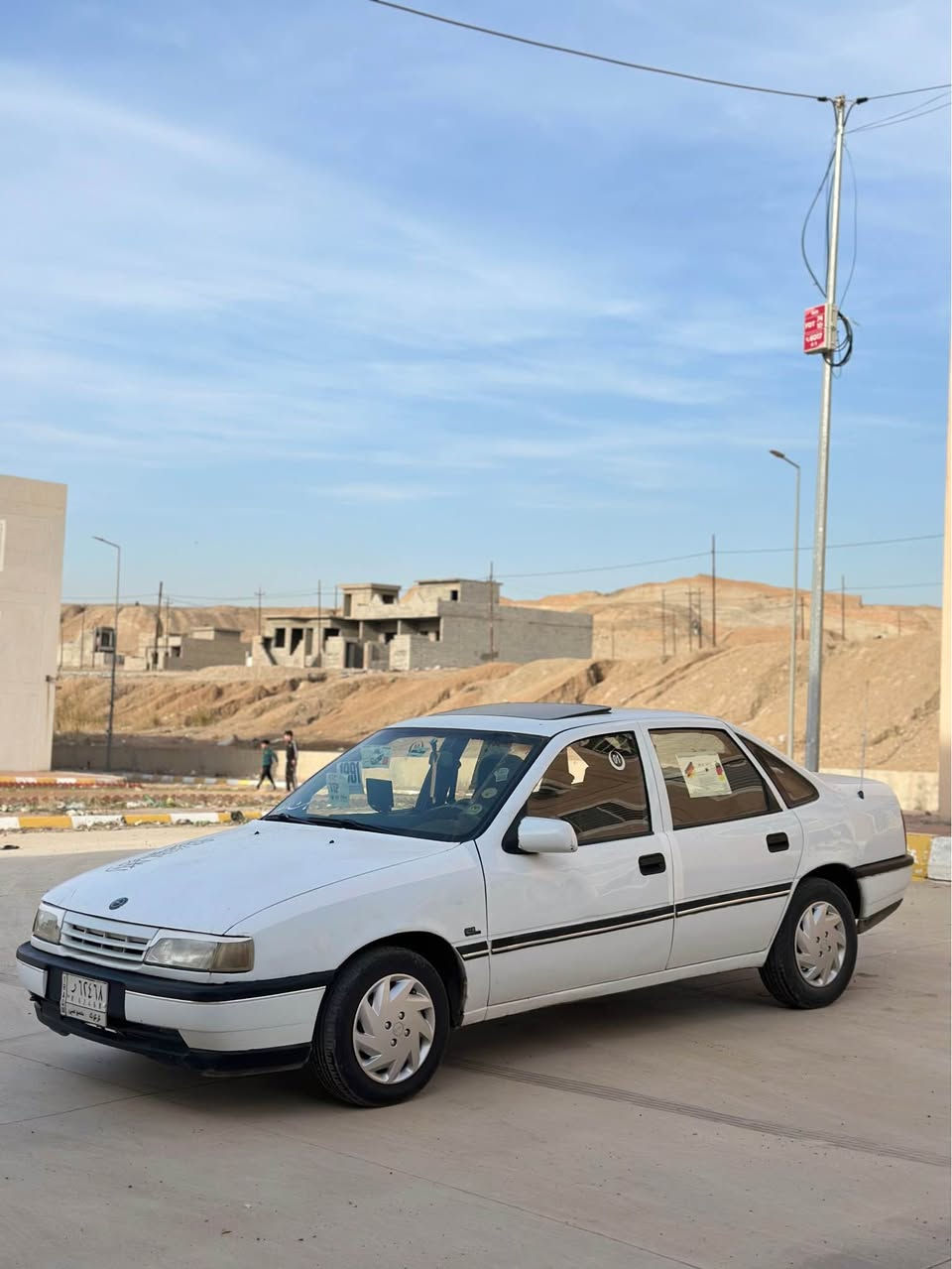 اوبل فيكترا للبيع
موديل ١٩٩١ محرك ١٦ قايش عريظ
سلايد-تدفئة شغال-كير محرك شرط
سيارة بدون ظربة 
دواخلة جديد مابي نواقص
سنوية جديدة مشروع وطني شرط تحويل
مكان كركوك *********** كركوك, العراق
