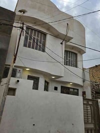 بيت ٨٣م • دورين • حي الذهب