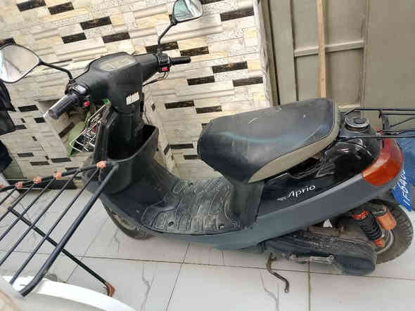 دراجة بطة 2003 نظيفة بس منظف كابريترهة السعر 375000الف 
للتواصل ***********
