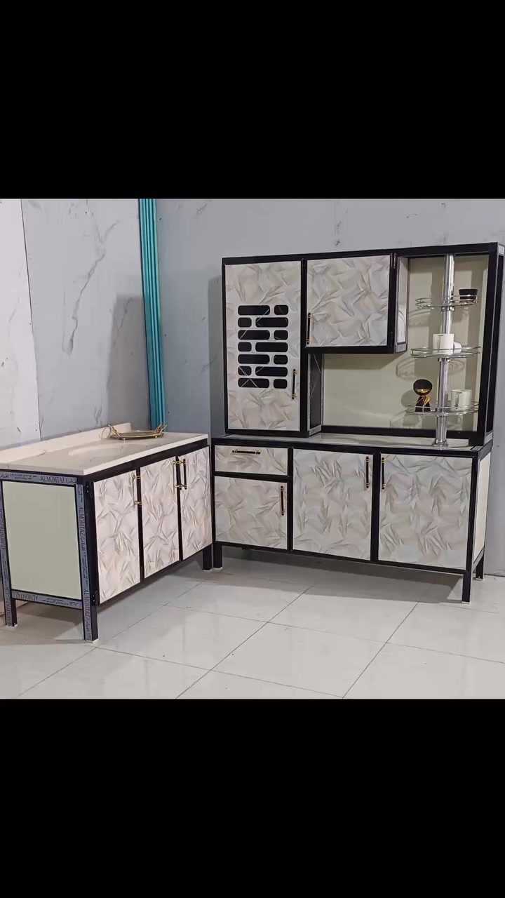 كاونتر المنيوم 
قياس متر ونص ابو السلة ثلاث قطع ارضي وملحق والسنك قياس متر وعشرين سم 🤍🖤
السعر ٢٥٠ وتوصيل داخل بغداد مجاني ومتوفر توصيل لجميع المحافظات


**إذا كنت صاحب هذا الإعلان وتريد حذفه لأي سبب، رجاءا أرسل رسالة إلى الدعم الفني**