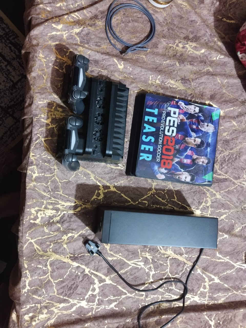 سلام عليكم
بلي ٤ مستعمل ذاكرة وان تيرة اصدار 12.9 ستاند بلي بي ثنين يدات شغالات ١٠ لعبة بي و مهكر و عادي تكدر تسوي مو مهكر يده وحده اصلية ويا يوبي اس نضافة ٩٠/١٠٠ موشم يده موشمه همين سعره ٣٥٠ و بي مجال التوصل على الخاص او على رقمي ***********
