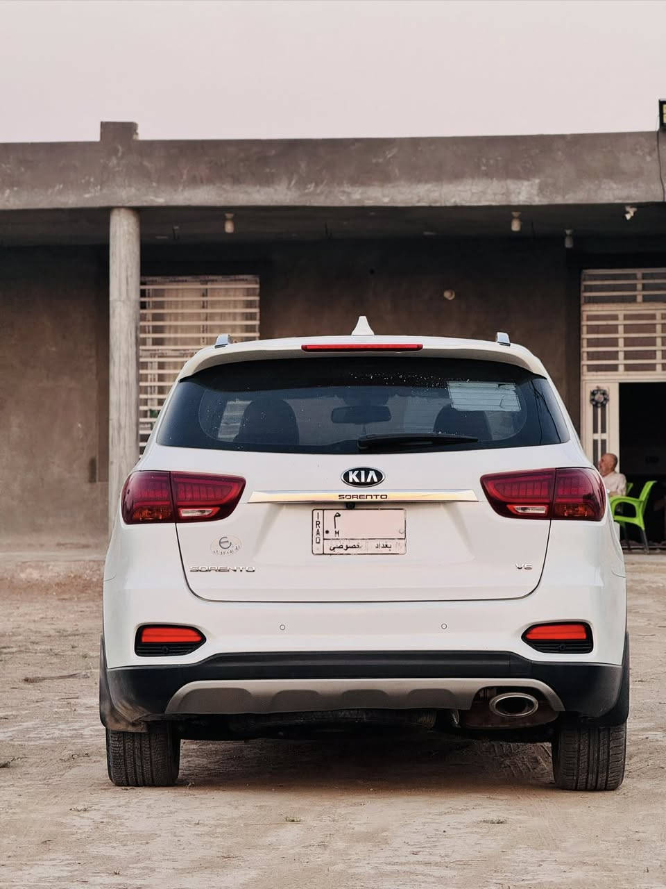 السلام عليكم ورحمة الله وبركاته
🏷️ للبيع  
نوع السيارة : كيا سورينتو Kia Sorento 
سنة الموديل : 2020 
الفئة : GT LINE 
سعة المحرك : 3600 - V6 

⭐️بأسمي رقم بغداد تحويل ثاني يوم 

🎖️ المواصفات : 
- تحكم ستيرن 
- كراسي الأمامية كهرباء 
- تدفئة / تبريد 3 قطع 
- تدفئة / تبريد كراسي 
- مثبت سرعة 
- رادار 
- سماعات محيطي 
- سايد بريك كهربائي - Sidebreak 
- كاميرات 360 درجة ( امامي - جانبي - خلفي ) 
- مري شفط 
- تشغيل عن بعد 
- شاحن لاسلكي - Wireless
- صندوق كهرباء 
- ويل حجم 20 
- شاشة ابل كاربلاي - Apple CarPlay
- تخم تاير جديد 
- تخم حدادية جديد ( امامي - خلفي ) 
- نظام ترحيب 
- سقف بانوراما - panorama
- عداد المشي : 100,000 km
- نظام فور ويل ALL WELL DRIVE 
- داخل نضيف جداً 
وبعد بيها هواي مواصفات ما مذكورة 
• مكفول كفالة عامة 
( السيارة ما متعوبة استخدام خاص ) 
📞 للاستفسار اكثر : 
*********** 
***********
واتساب - اتصال
