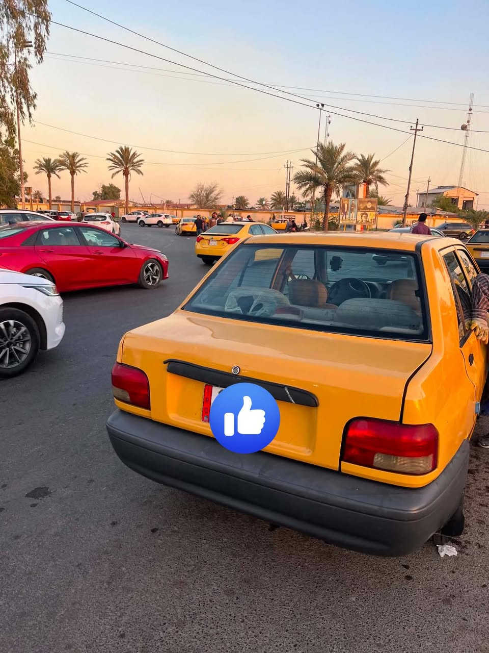 السلام عليكم
سايبا 2015 بيها صبغ بين البنيد والباب وبيها بنيد مبدل سعرها 28 وبيها مجال 
المكان البلديات

***********
