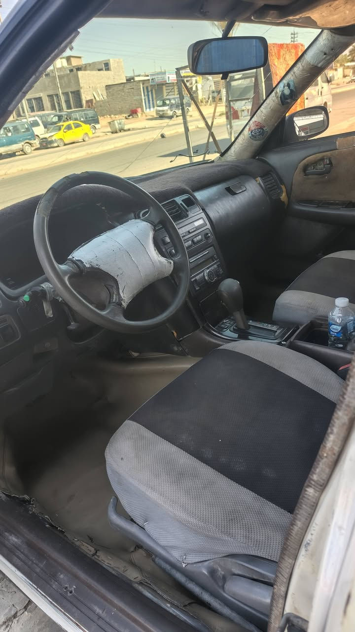 سلام عليكم من رخصه الادمن شيزر للبيع كصتين مكينه كير جدد كهربائيات كله شغاله 28وبيه مجال السياره عوزه بس صبغه كوفه سايدين الملعب قرب بانزين خانه ريبال ***********
