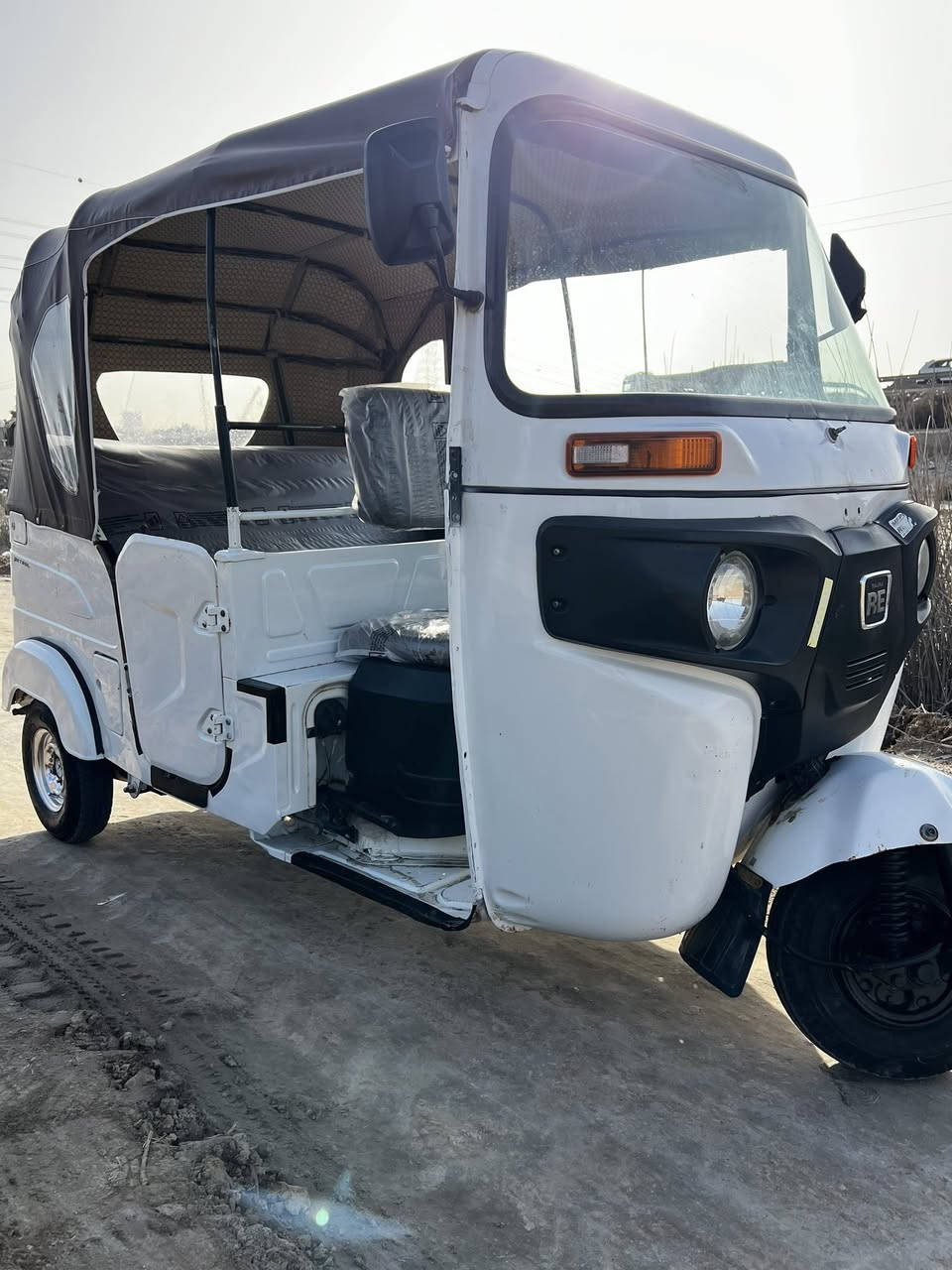 سلام عليكم
تكتك 21 شهر 11
رقم ذي قار نكليزي 
تحويل ثاني يوم
توني مسوي خياساتها 
سعر 7400 وبيه مجال 
مكاني قضاء النصر
***********
