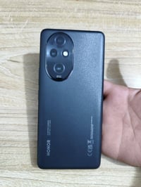 هونر 200 برو • ٥١٢ جيجا • شاشة AMOLED ١٢٠Hz