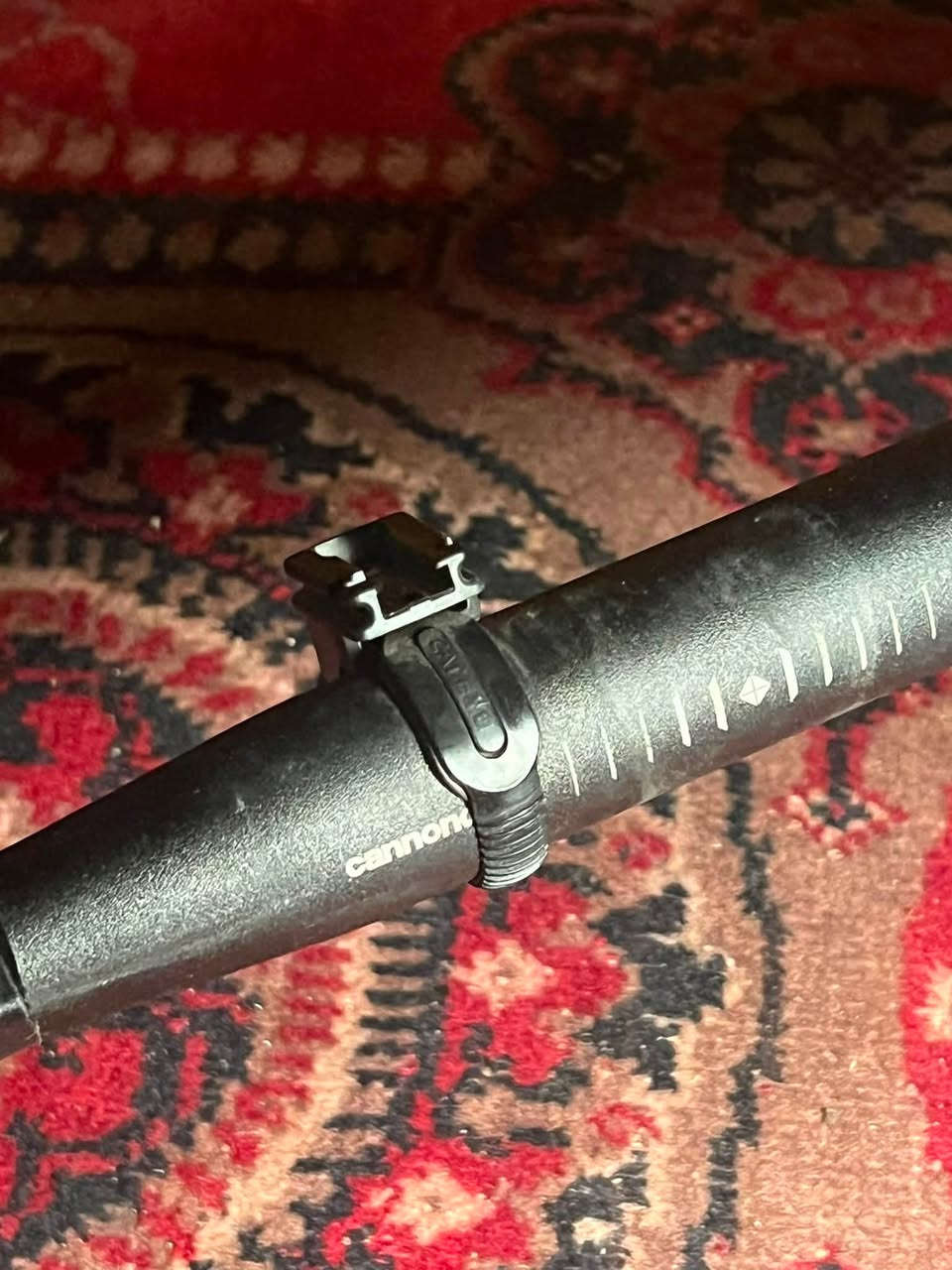 السلام عليكم
للبيع غراض بايسكل كروب سيت تياكرا فقط القطع اللي بالصور + سرج وستيرن كانندل اصلي المنيوم مال تفصيخ + بريكات دسك دهن شيمانو اصلي مال تفصيخ 
كلشي وسعره واذا تاخذهن كلهن سوه يختلف السعر
مكاني بغداد الغدير ساحة ميسلون 
***********
