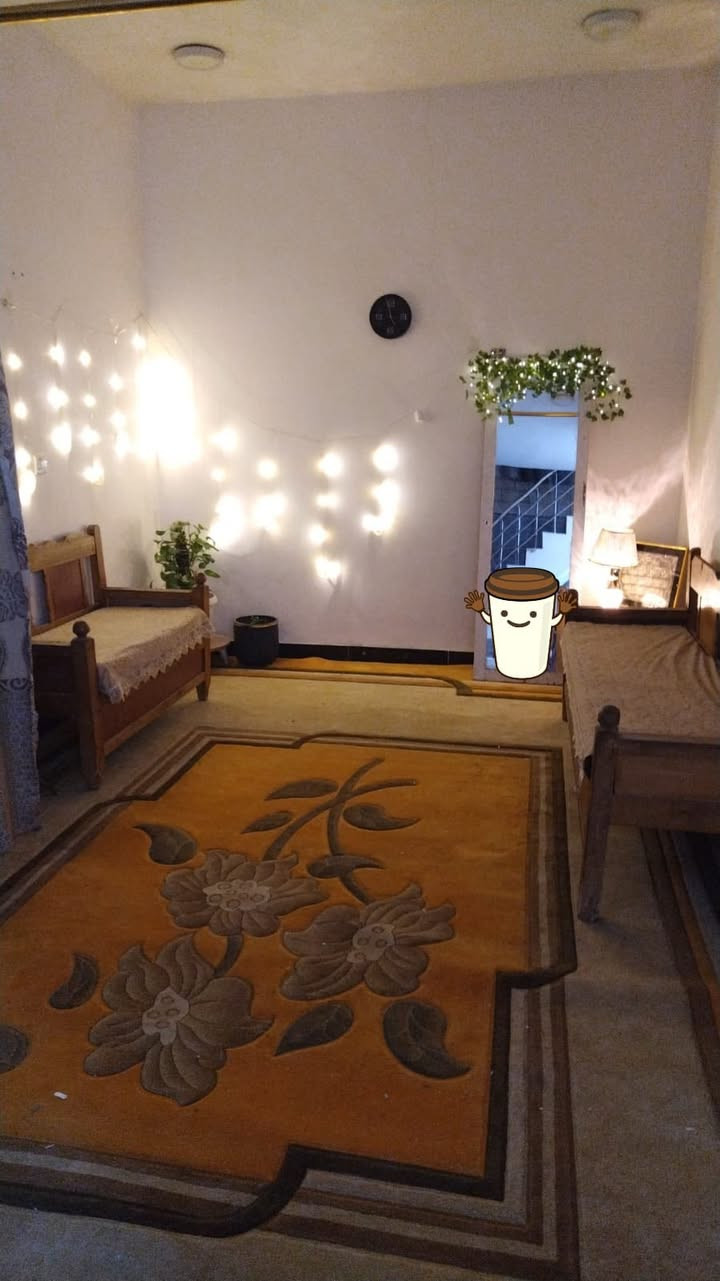 بيت للبيع في الكاظمية الطي بشارع الحلبي مدخل سيطرة الوزراء  بفرع ماركت الفتال  البيت بصف الماركت المساحة 135 متر طابو زراعي سند 25الواجهة 10 اله ربع ونزال 14

طابقين ونص يحتوي على 6غرف نوم 

طابق الأرضي حمام ومطبخ وهول وصاله وغرفه 
طابق الثاني 3غرف وحمام وحولي
طابق الثالث 2غرفه وحمام وسطح 
للاستفسار /***********
