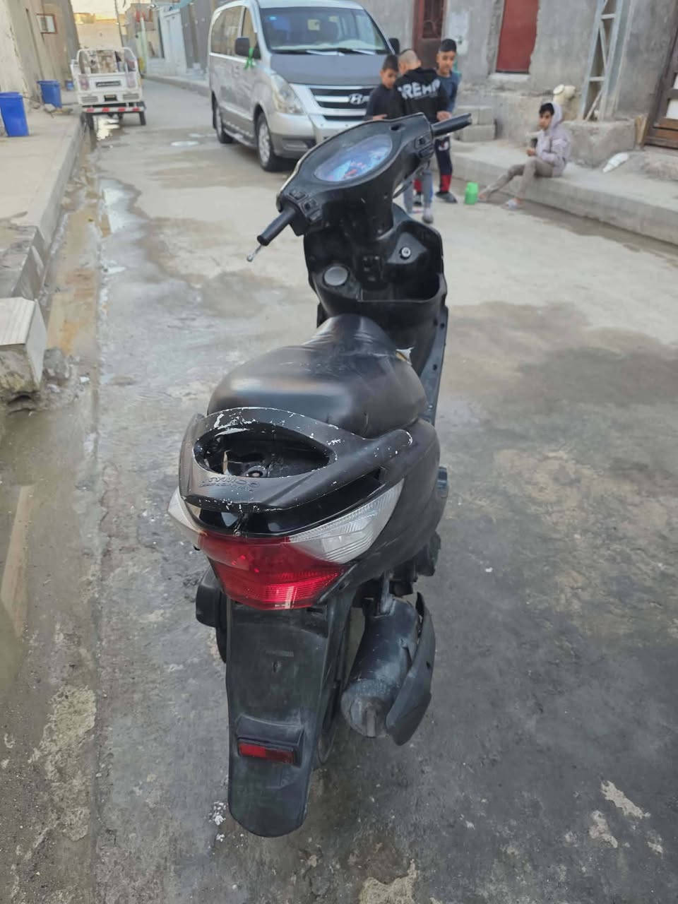 دراجه جي فور مكينه مامفتوحه شلعه ومعدل دراجه كلشي شغال بيها ونضيفه
مكاني ناصريه قضاء الغراف مستعجل ع البيع سعر ٦٠٠
***********
