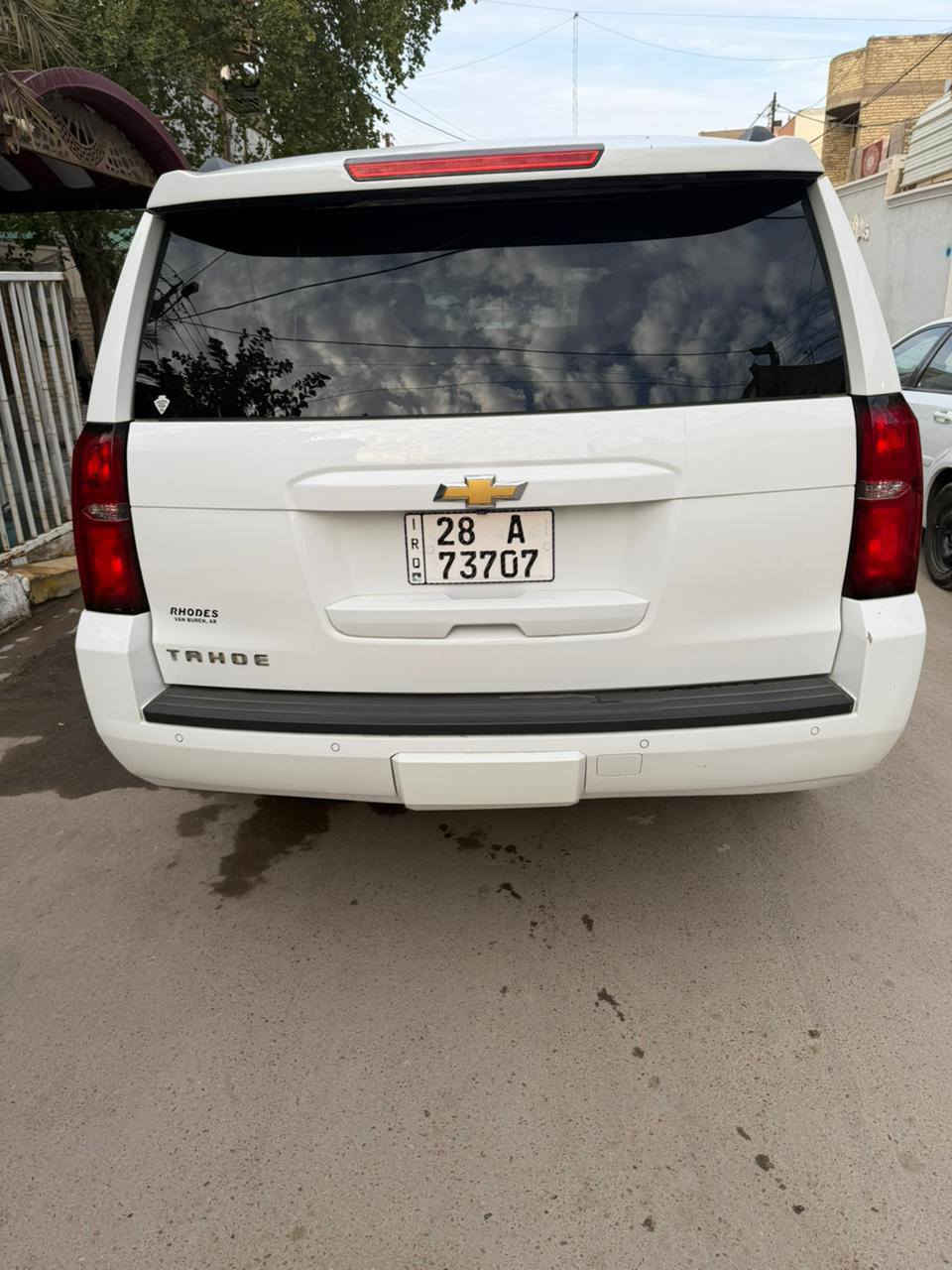 سلام عليكم تاهو موديل 15 كير ومكينه مكفولات كتاب ضباط دخول جديد مواصفات LT نص مواصفات حادث جاملغ خلفي فقط وبيهه كلير من امريكا مكانات بدون حادث وبدون ارباك مكان السياره بغداد رقم الهاتف ***********
