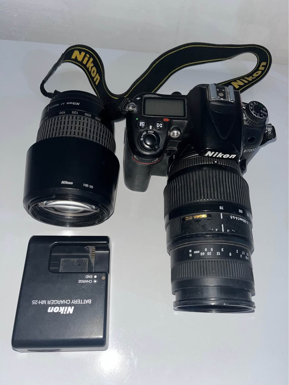 الكاميرا مع ملحقاتها: شاحن وعدستين (70-300 وDG 70-300 سكما) النجف, العراق


**إذا كنت صاحب هذا الإعلان وتريد حذفه لأي سبب، رجاءا أرسل رسالة إلى الدعم الفني**