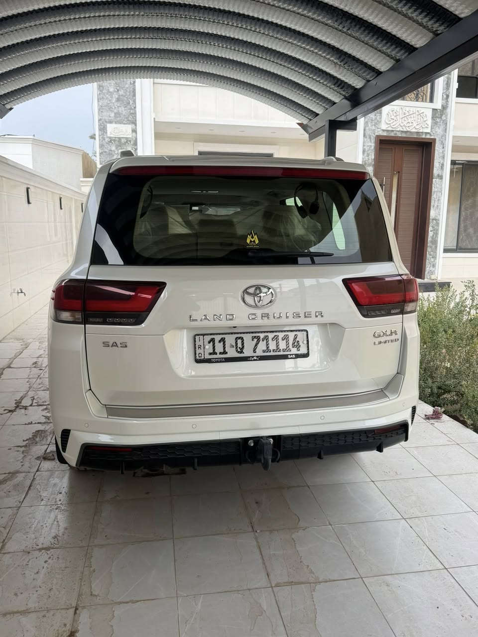 السلام عليكم لاندكروز موديل 2024 لمتت اصليه شركه ساز ماشيه 6الف حقيقي مواصفات الساز معروفه السياره كفاله عامه من الشخط والرصعه زيرو كفاله كفاله من كلشي الساره بعده بل ضمان اول تبديله دهن تتبدل بل عافيه علياخذه رقم مميز سعره 730 الستفسار اتصل ***********
