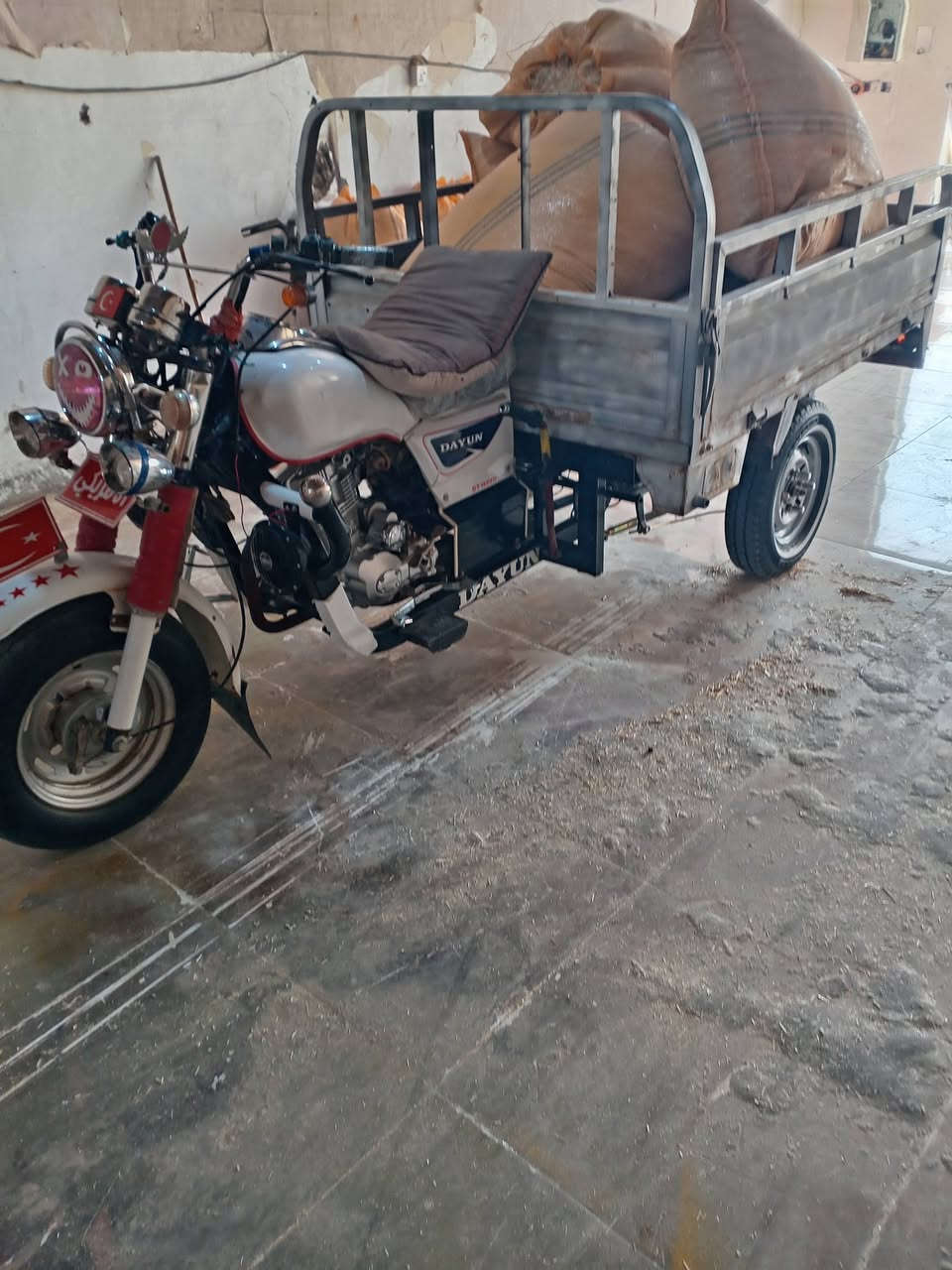 سلام عليكم ستوته للبيع تعمير جديد بكارتون (***********
