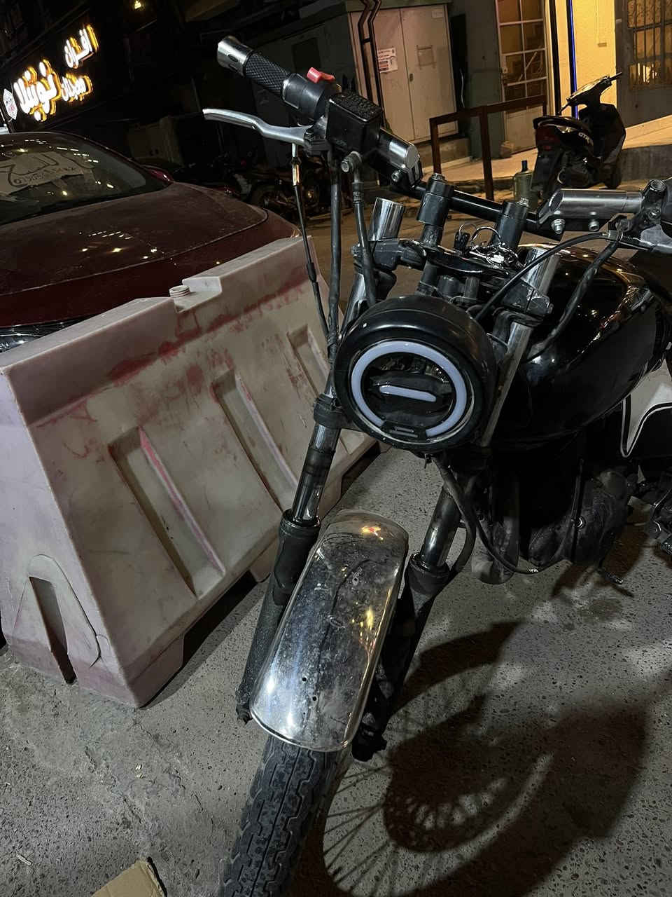 السلام عليكم
￼هارلي ستد  نضيفة مكفولة من كلشي .  
250cc
للبيع…سعر(مليون و ٣٠٠) بيها مجال للشراي
عنواني الاعظمية
***********
