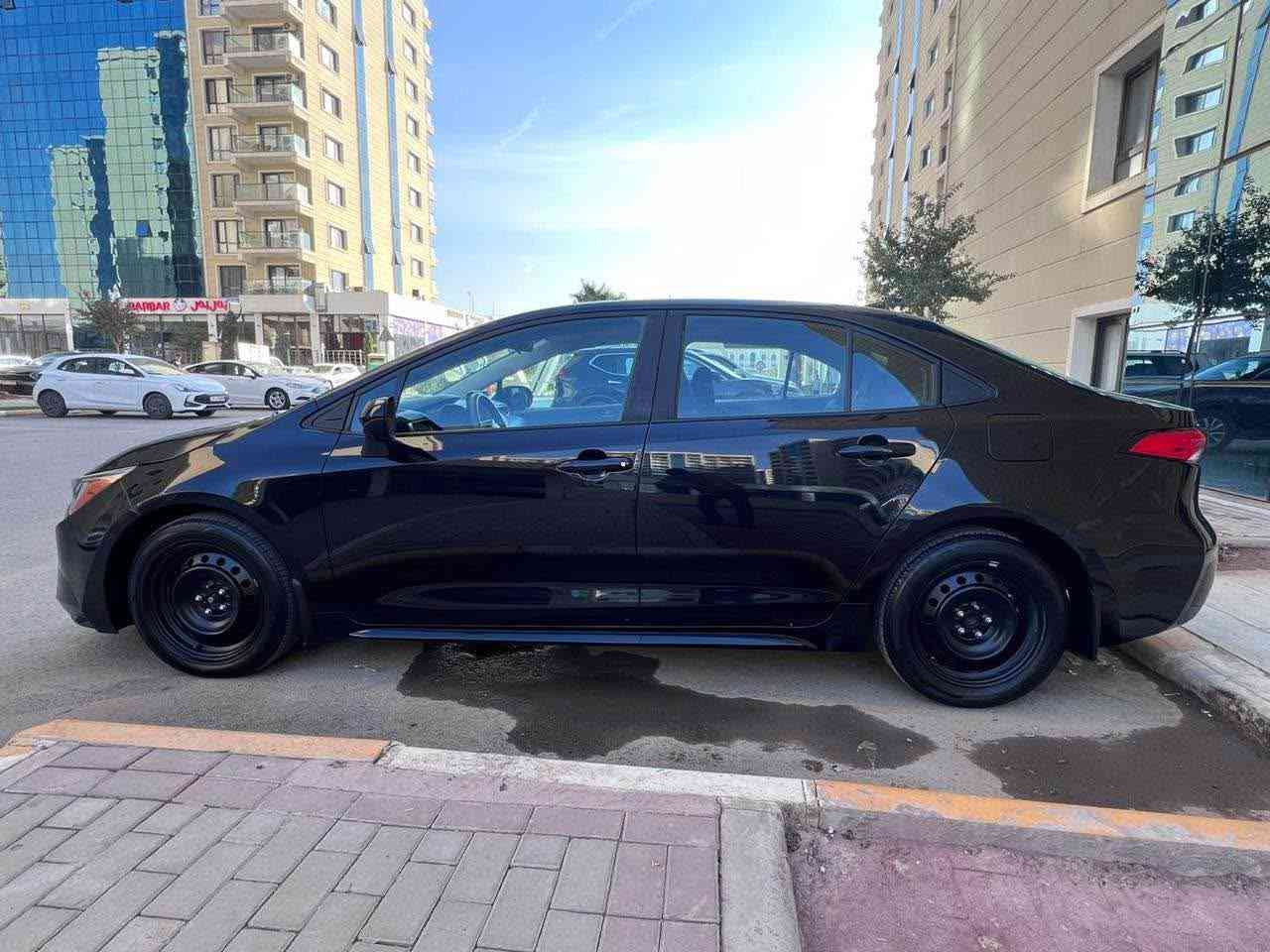 كرولا وارد امريكي
مواصفات le
موديل 2023
رادار خلفي 
رادار امامي 
رادار جانبي 
كاميرا 
كشن هيتر
تحكم ستيرن 
تحديد السرعة 
لايت زينو 
ويل كروم 
بي بعد اهوي مواصفات 
صبغ  بولند بدون دواخل  
سعر 149
مرقم جهازه شرط تحويل 
عنوان عقرة 
***********
*********** أربيل, العراق
