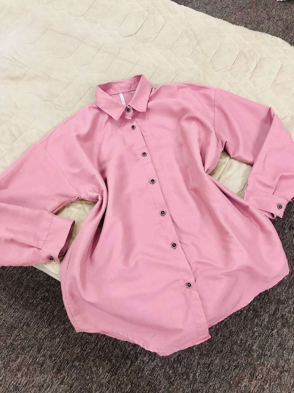 مرحبا
مخوري للبيع ملبوس مرة فقط قطعتين سعرة 20 ماخذتة ب50شغل يدوي 
والحذاء مامستخدم فضلاً مو شراية لاتراسلين


**إذا كنت صاحب هذا الإعلان وتريد حذفه لأي سبب، رجاءا أرسل رسالة إلى الدعم الفني**