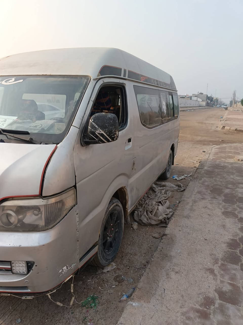 سلام عليكم شيري مديل 12مصفره هيه وضريبه  بسمي سياره رقم انكليزي مصبوغه جمليه وسياره جهزه تبريد اتلث قطع حداديه نضيفه تيرات جديدة اكسل جديد مال هايس ودوشمه من جوه كشنات تنته ارضيه وخير من الله  ومكنته كاز هستوني شاده سعره 85
مراوس هايكر جنبي استفسار ***********
