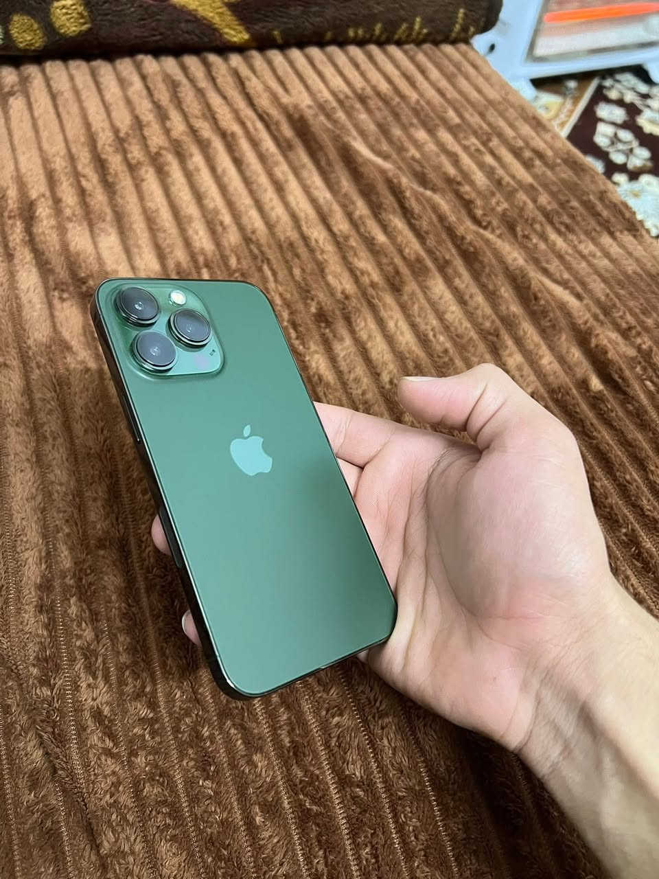 سلام عليكم
ايفون 13برو ماكس  

ذاكره 256

بطاريه 91

دبل شريحه

 وتر بروف 

نضافه 💯 

لون مميز زيتوني 

جهاز بلادي باتري شرط ما مرفوع 

السعرر 700🔒

متوجد خاص 

رقم الهاتف ***********
