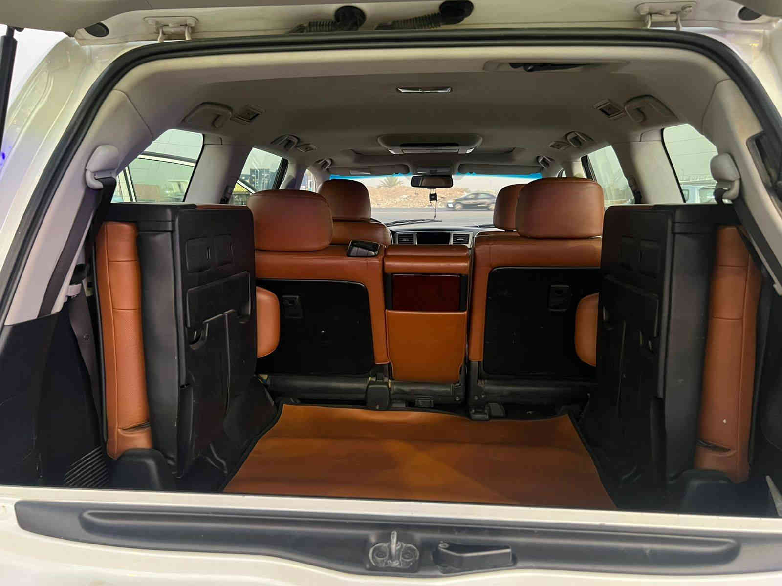 لكزز ٢٠١١ كفاله عامه حتى رصعه مابيها شرط السونار رقم اربيل تحويل بريم فول اعلى فئه داخل احمر معروف مواصفات البريم مكينه 5700 كفاله ممفتوحه كير كفاله السياره مكفوله من كلشي وجاهزه ع الاخر مكان السياره صويره واسط السعر 380 وماكو هيج سعر بلنسبه لنضافتها رقمي ***********4
واتساب***********
