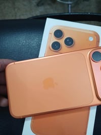 آيفون 17برو ماكس ذاكره 256 بطاريه 100 شريحه إلكترونيه سعر 1650 وبي مجا...