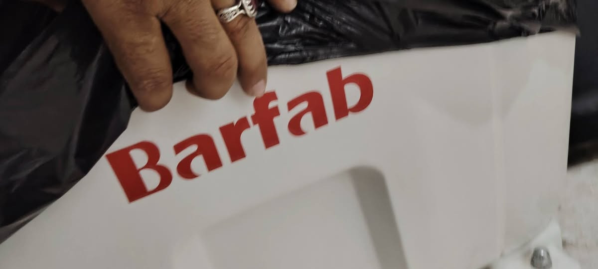مبردة برفاب الأصلي الحجم وصط السعر   85
عنواني ميسان الماجدية***********
