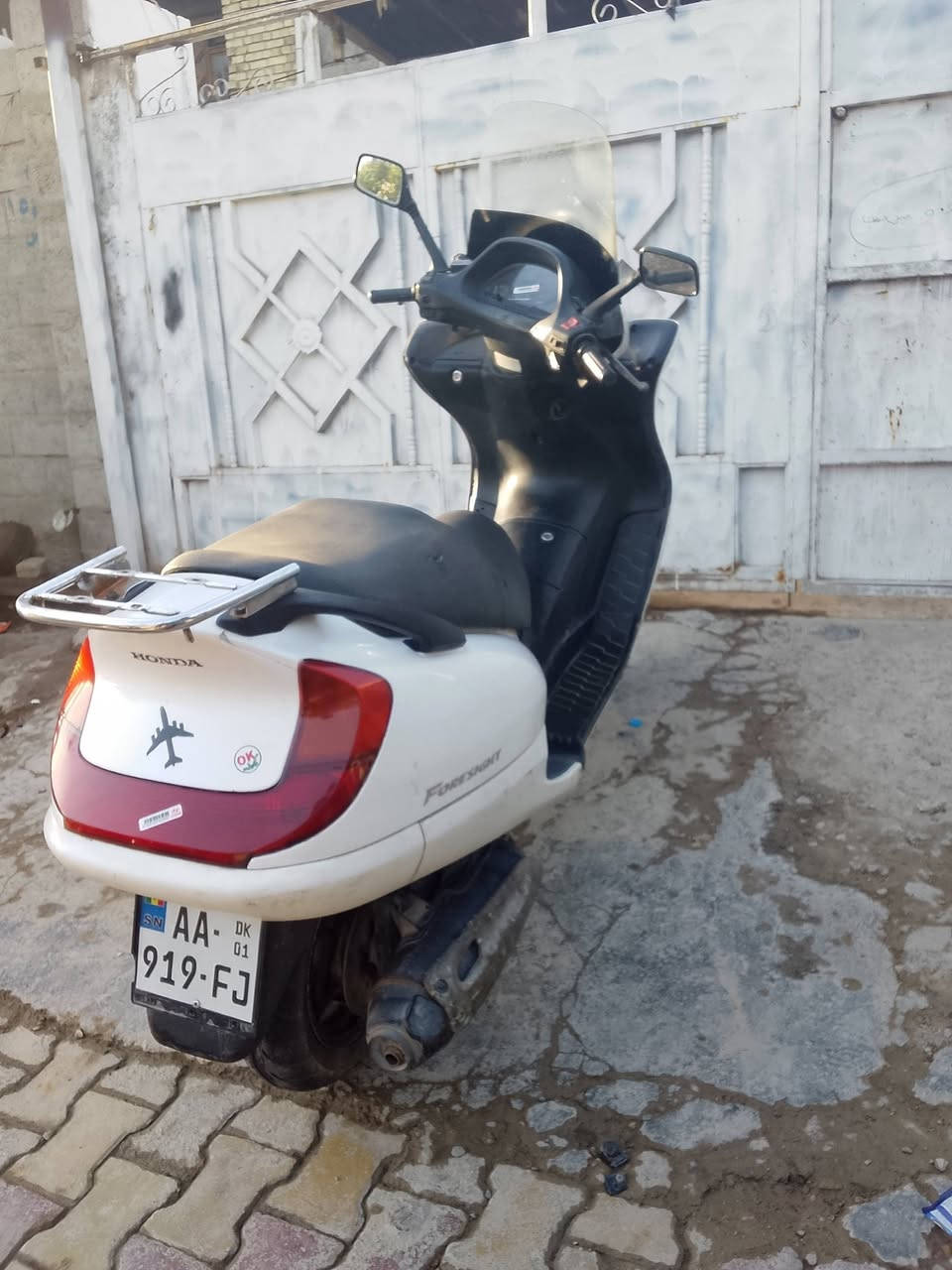 فورسايد 04 دراجه خير من الله محرك لا صوت لا تبخير ولا نضوح دراجه نضيفه نكره سلف بكل  تخم تاير لايت زنون عالي او ناصي كيج حماوه كيج بانزين شغال بريكات اماي خلفي شغالات سعر 450 مكان بسمابه للاستفسار ***********
