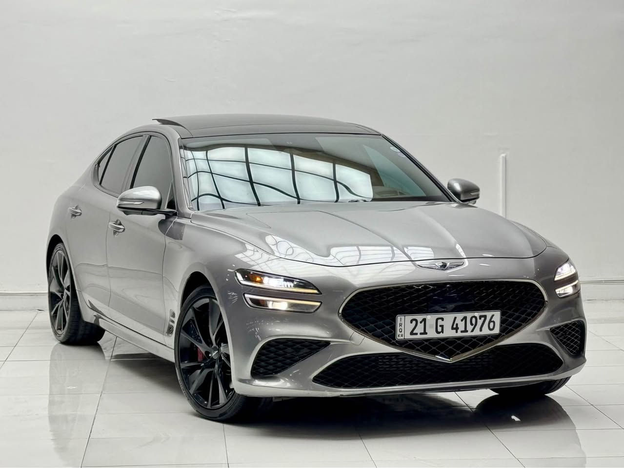 ❤️‍🔥للبيع❤️‍🔥
💥جينيسس جي ٧٠ 💥
موديل// ٢٠٢٢           
ماشي// ٤٥ الف ميل
حجم محرك// ٦ سلندر  مكينة ٣.٣ توين توربو🚀 

💰سعر  سيارة 🔥💰 ٢٤٥ ورقة💰 و بي مجال بسيط للشراي

❌ملاحظة//⬇️
سيارة بدون صبغ فقط شبر بالجاملغ امامي بي تعديل بارد باقي سيارة مكفوللل 💯 سونار موجود مال سيارة

❌ حالة ارباكات سليم كلة بلادي💯

📍مكان سيارة// اربيل - شارع ١٠٠ م معرض فجر الخليج

☎️رقم تليفون// 
كورك:- ***********
اسيا:- ***********

مواصفات ⬇️ (بريستيج  يعني اعلي فئة😍)
پانوراما
داتاشو
٥ كاميرات (٣٦٠ درجة)
رادار ٣٦٠ درجة(امامي + خلفي + مراية)
كشنات بقلاوة + سقف شامو الكنتارة
حساسات امامي + خلفي
كشنات تدفئة + تبريد
‏ Key Card موجود 
ستيرن هيتر
تشغيل عن بعد
صندوك ذكي
٥ وضعية قيادة (Costum-Eco-Sport-Comfort-Smart)
سيستم سماعات Lexicon
‏ Auto Hold 
بريك كهربائي
شحن وايرلس
بعد بيها مواصفات هواية🤍 أربيل, العراق
