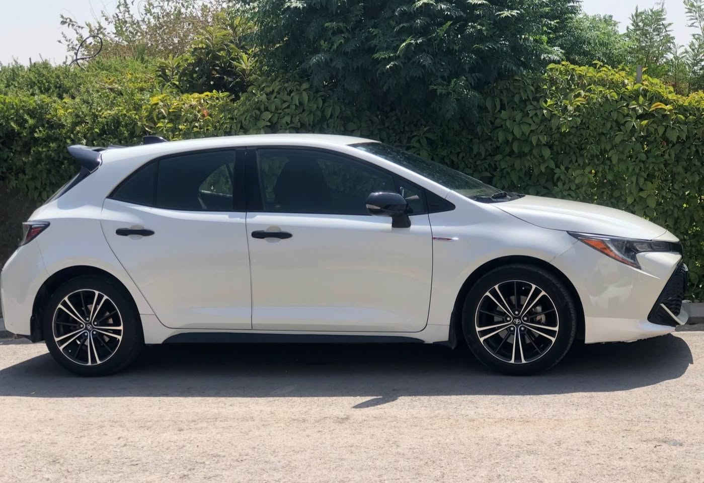 تۆیۆتا کرۆلا 2019 SE ئةمريكى مەکینە ٢٠ 
گێڕ و مەکینە بەشەرت 
بەسمەی گیر عادی  
102 هةزار رۆشتوە 
سەیارەکە هیج لیدراویکی نیە 

سعر : خاڵێک دابنێ لە کۆمێنت بە تایبەت دێت 🤖 

3 جی سارد بچووکی هەیە 
سەیارەکە زۆۆر جوان و پاک و بی مەسروفە 

بۆ زانیاری زیاتر پەیوەندی بە خاوەنی 

***********
